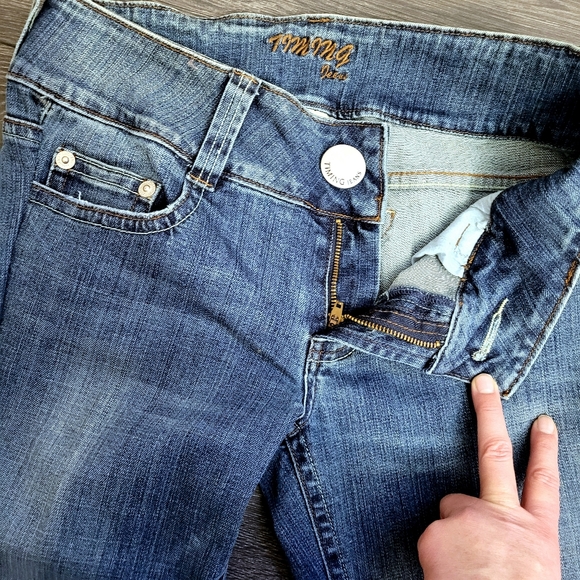 Timing Blue Jeans - Picture 6 of 8
